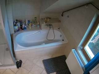 voyeurcam-julmodels-bath-2nd-1