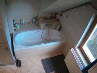 voyeurcam-julmodels-bath-2nd-1