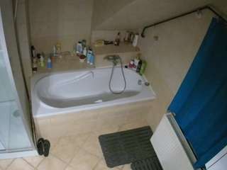 voyeurcam-julmodels-bath-2nd-1