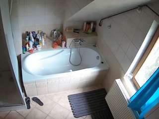 voyeurcam-julmodels-bath-2nd-1 Sex Cam Show