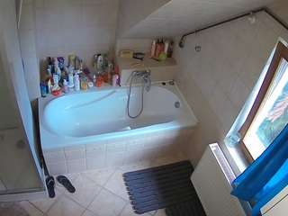 voyeurcam-julmodels-bath-2nd-1 Sex Cam Show