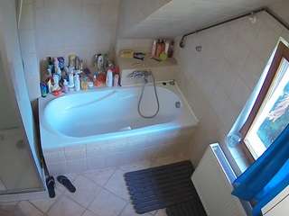 voyeurcam-julmodels-bath-2nd-1 Sex Cam Show