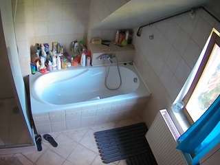 voyeurcam-julmodels-bath-2nd-1 Sex Cam Show
