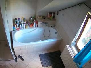 voyeurcam-julmodels-bath-2nd-1 Sex Cam Show