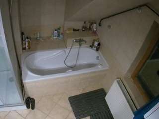 voyeurcam-julmodels-bath-2nd-1