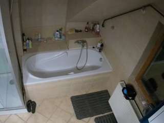 voyeurcam-julmodels-bath-2nd-1