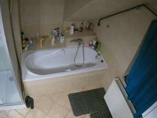 Julmodels Bathroom 2nd Floor-1