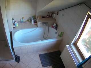 Julmodels Bathroom 2nd Floor-1