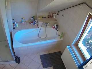 Julmodels Bathroom 2nd Floor-1