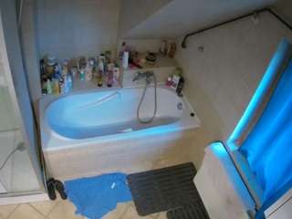 Julmodels Bathroom 2nd Floor-1