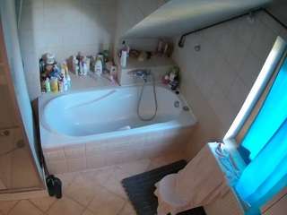 Julmodels Bathroom 2nd Floor-1
