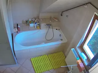 Julmodels Bathroom 2nd Floor-1's Live Sex Cam Show