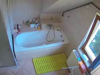 Julmodels Bathroom 2nd Floor-1's Live Sex Cam Show