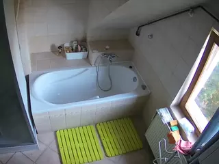 Julmodels Bathroom 2nd Floor-1's Live Sex Cam Show