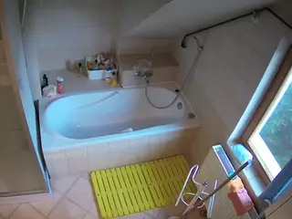 Julmodels Bathroom 2nd Floor-1's Live Sex Cam Show