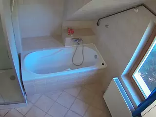 Julmodels Bathroom 2nd Floor-1's Live Sex Cam Show