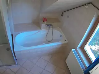 Julmodels Bathroom 2nd Floor-1's Live Sex Cam Show