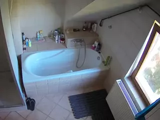 Julmodels Bathroom 2nd Floor-1