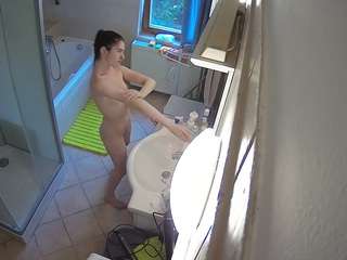 voyeurcam-julmodels-bath-2nd-2 Trueamature Models camsoda