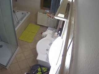 voyeurcam-julmodels-bath-2nd-2 Live Cam Models camsoda