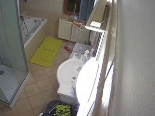 voyeurcam-julmodels-bath-2nd-2 Sensualtease Cam Model camsoda