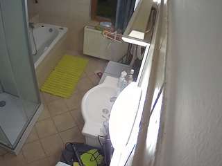 camsoda voyeurcam-julmodels-bath-2nd-2