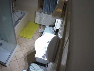 Hottest Cam Models camsoda voyeurcam-julmodels-bath-2nd-2