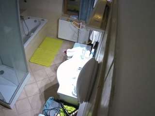 Lalovie camsoda voyeurcam-julmodels-bath-2nd-2