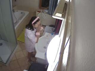 voyeurcam-julmodels-bath-2nd-2 Model Xnxx camsoda