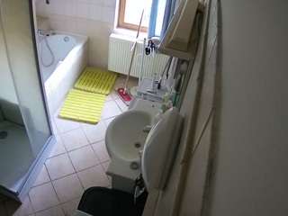 Www Voyeur House De camsoda voyeurcam-julmodels-bath-2nd-2