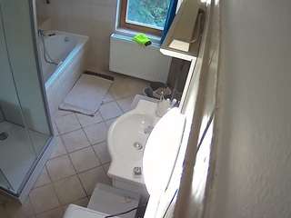 Julmodels Bathroom 2nd Floor-2