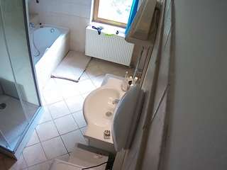 Julmodels Bathroom 2nd Floor-2