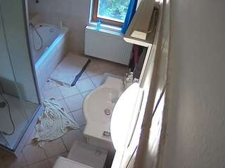 Julmodels Bathroom 2nd Floor-2