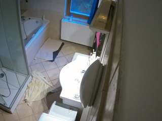voyeurcam-julmodels-bath-2nd-2