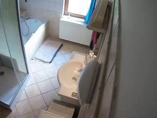 Julmodels Bathroom 2nd Floor-2
