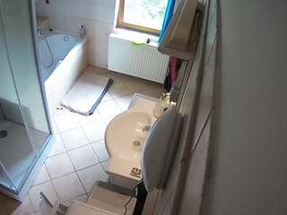 Julmodels Bathroom 2nd Floor-2