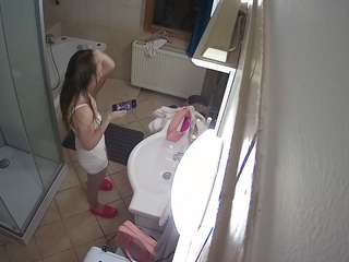 Julmodels Bathroom 2nd Floor-2