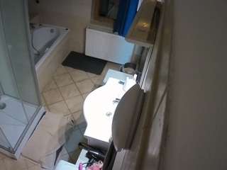 voyeurcam-julmodels-bath-2nd-2 webcam model