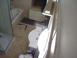 Julmodels Bathroom 2nd Floor-2