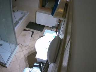 voyeurcam-julmodels-bath-2nd-2