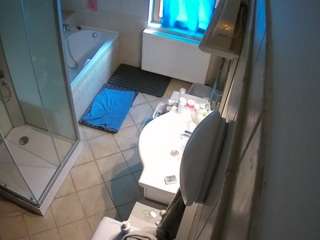 voyeurcam-julmodels-bath-2nd-2