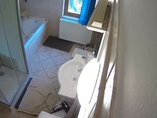 Julmodels Bathroom 2nd Floor-2