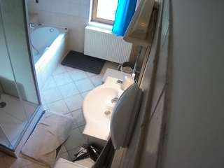 Julmodels Bathroom 2nd Floor-2