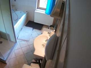 Julmodels Bathroom 2nd Floor-2
