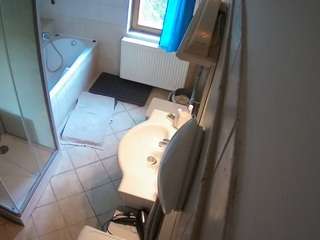 Julmodels Bathroom 2nd Floor-2