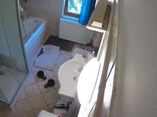 hd  voyeur  shower...