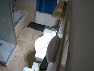  voyeurcam-julmodels-bath-2nd-2 chat room
