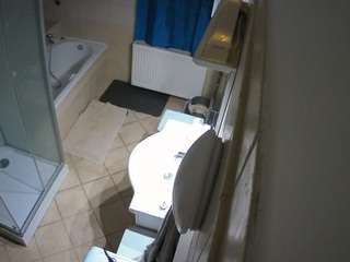 voyeurcam-julmodels-bath-2nd-2