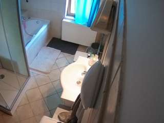 voyeurcam-julmodels-bath-2nd-2