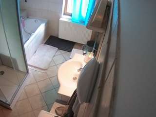Julmodels Bathroom 2nd Floor-2